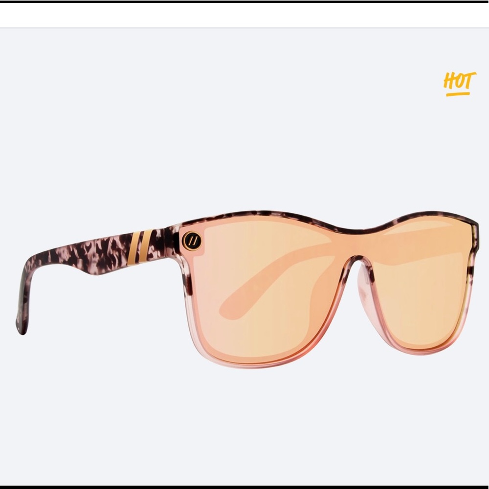 Blenders Lion Heart Sunglasses NWOT